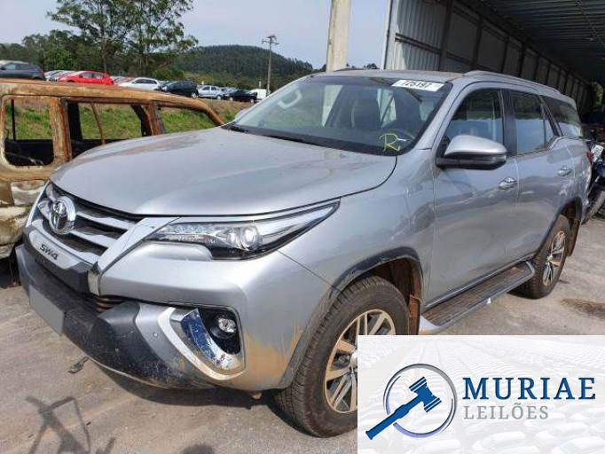 TOYOTA HILUX SW4 19/20
