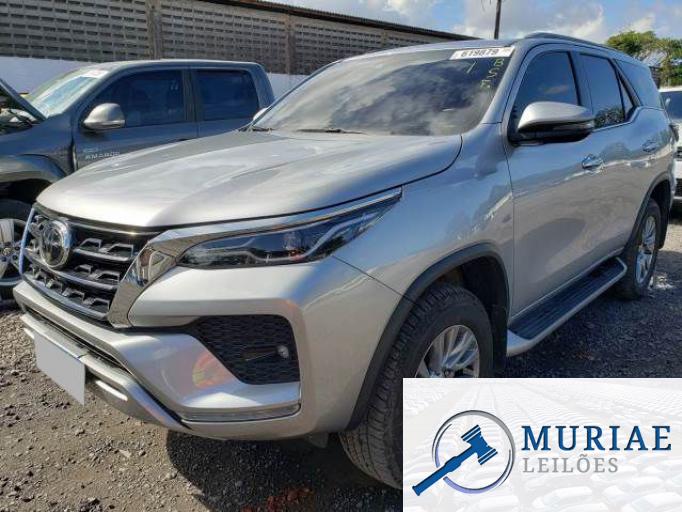 TOYOTA HILUX SW4 21/21